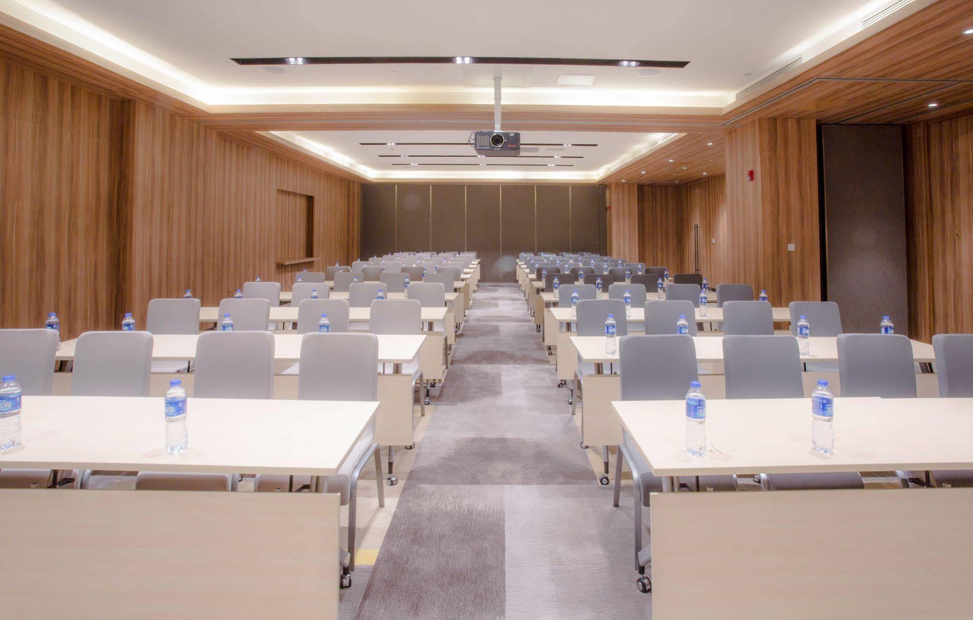 Hyatt Place Foshan Lishui Екстер'єр фото